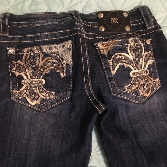 Beautiful pair of miss me jeans size 28 straight legs - Picture 1 of 2
